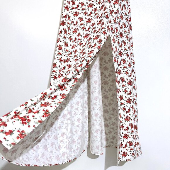 Danielle Bernstein Floral Slitted Short Sleeve Queen Anne Neckline Dress - Picture 10 of 15